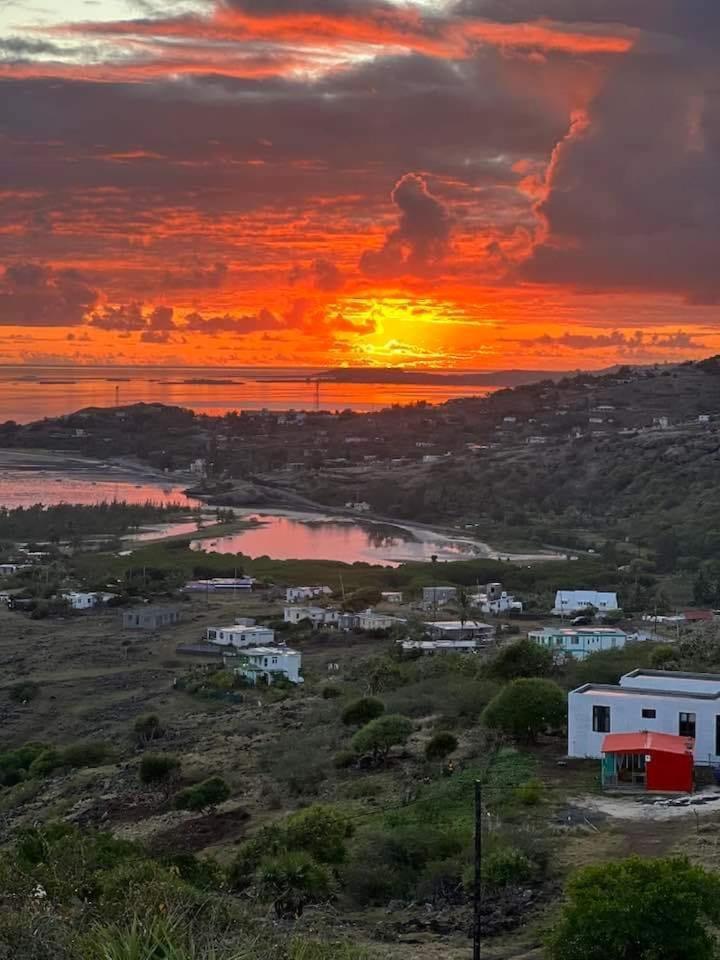 Chez Laineda Le Bijou Mourouk Rodrigues Bed and Breakfast Port South East Buitenkant foto